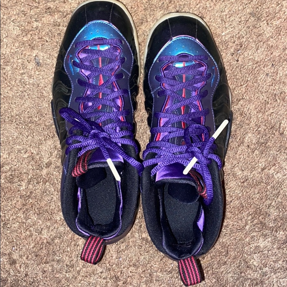 I wore these like twice and never after that.